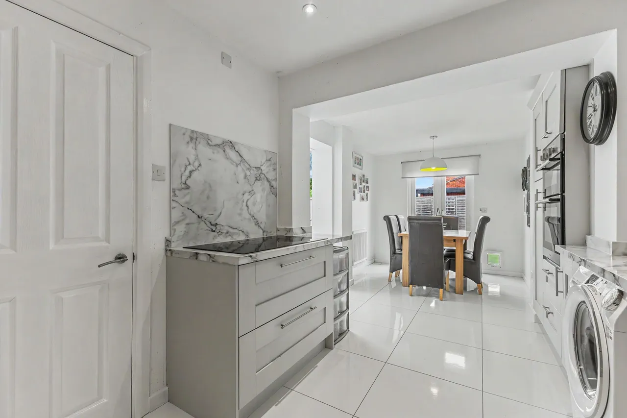 Blacksmiths Close, South Littleton, WR11, photo 6
