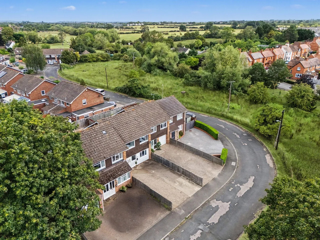 Blacksmiths Close, South Littleton, WR11, photo 23