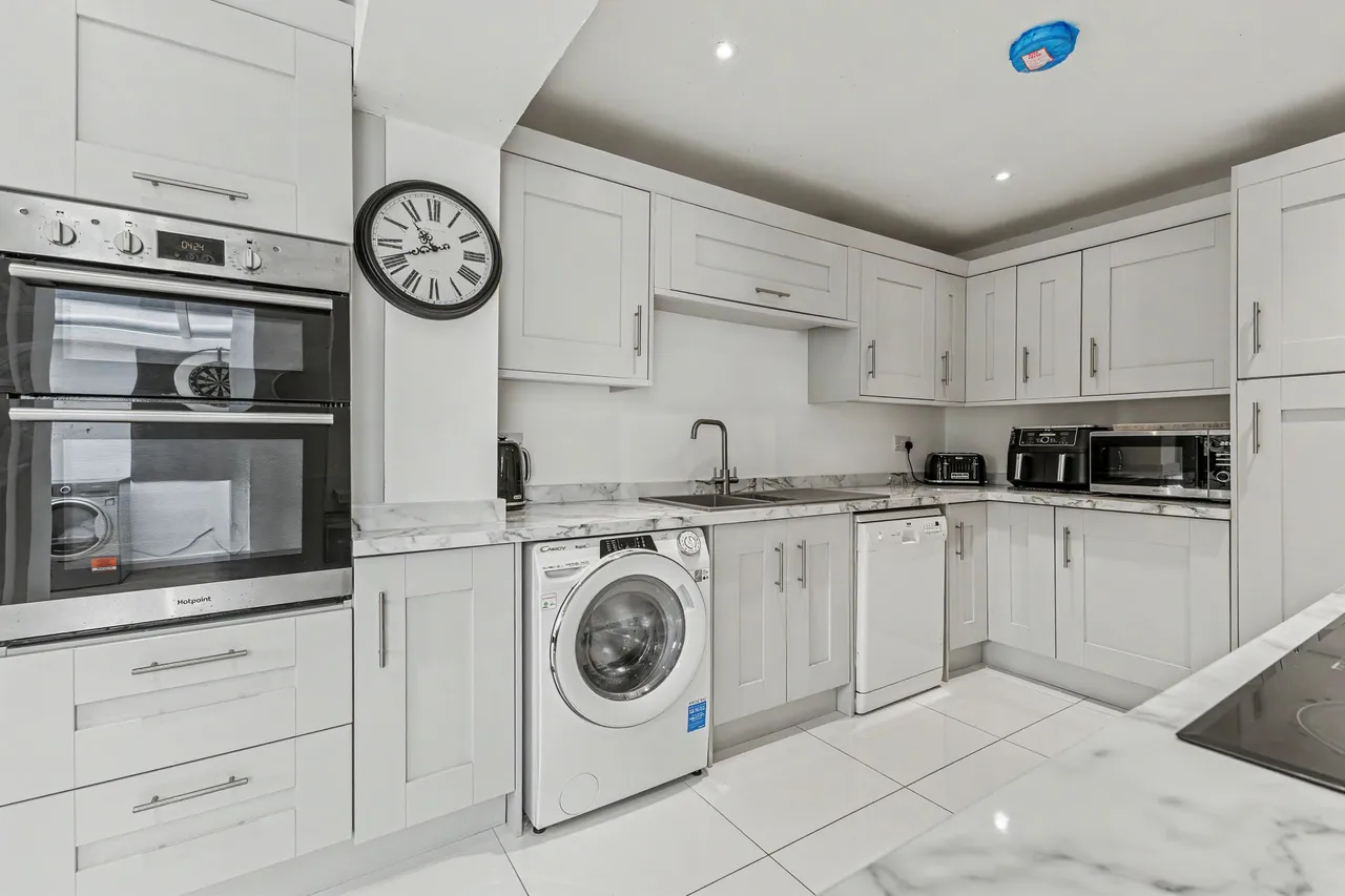Blacksmiths Close, South Littleton, WR11, photo 5