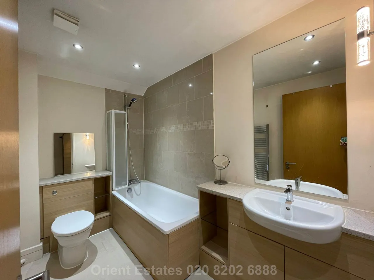 Greyhound Hill, Hendon, NW4 4JE, photo 6