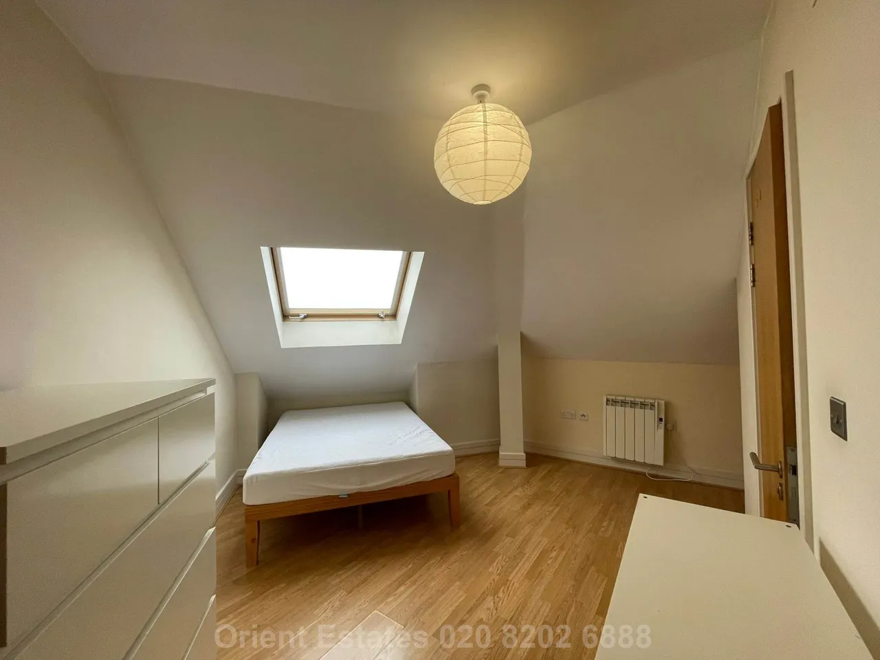 Greyhound Hill, Hendon, NW4 4JE, photo 3
