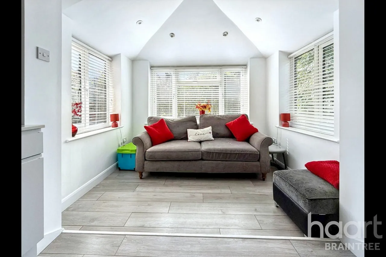 Canterbury Grange, CM7, photo 6