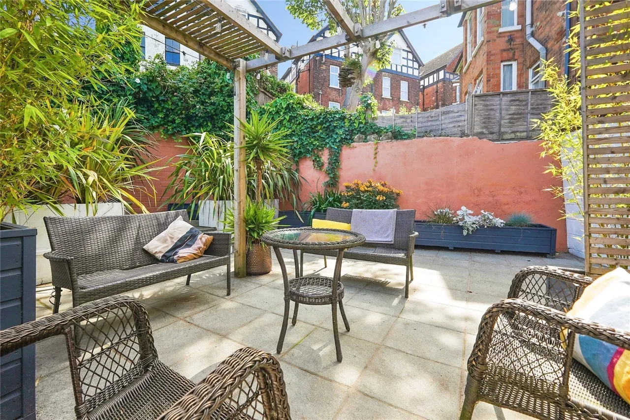 Radnor Park Road, Folkestone, Kent, CT19, photo 15