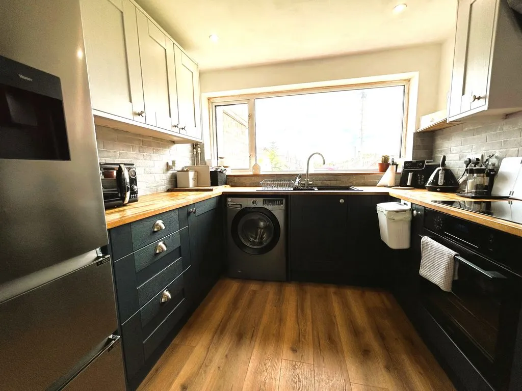 Knaves Castle Avenue, Brownhills, WS8, photo 3