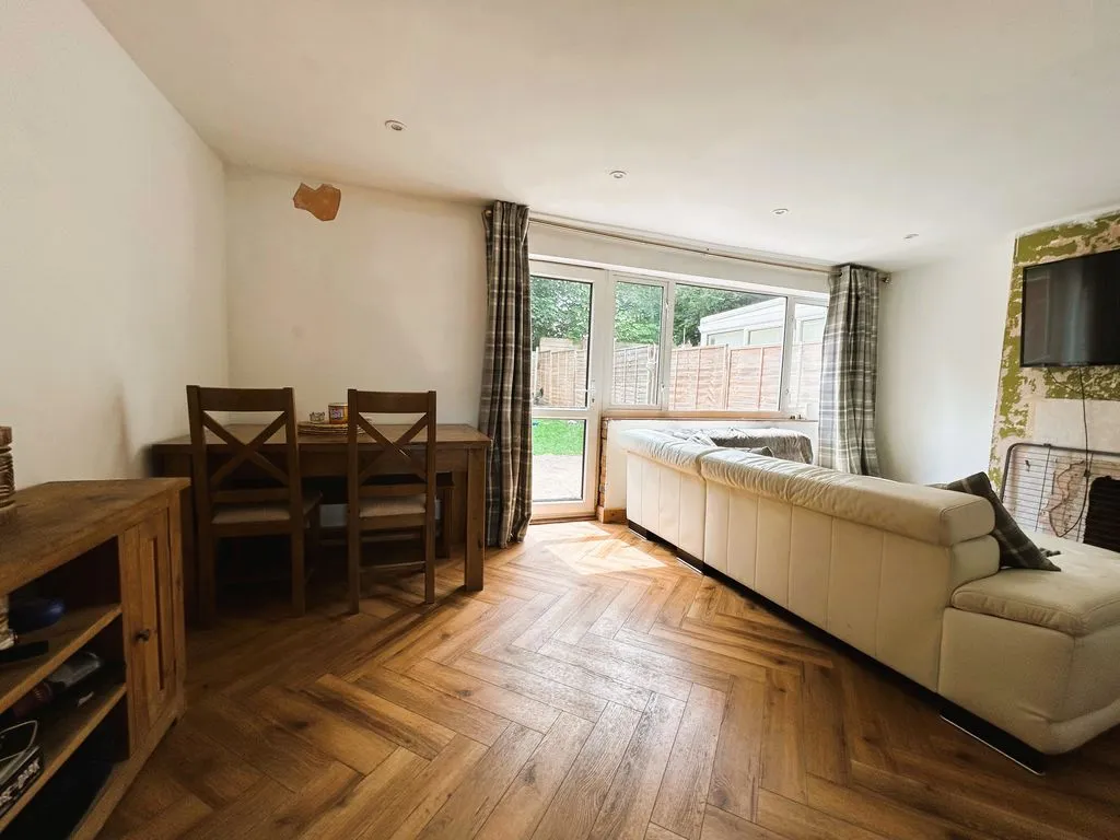 Knaves Castle Avenue, Brownhills, WS8, photo 4