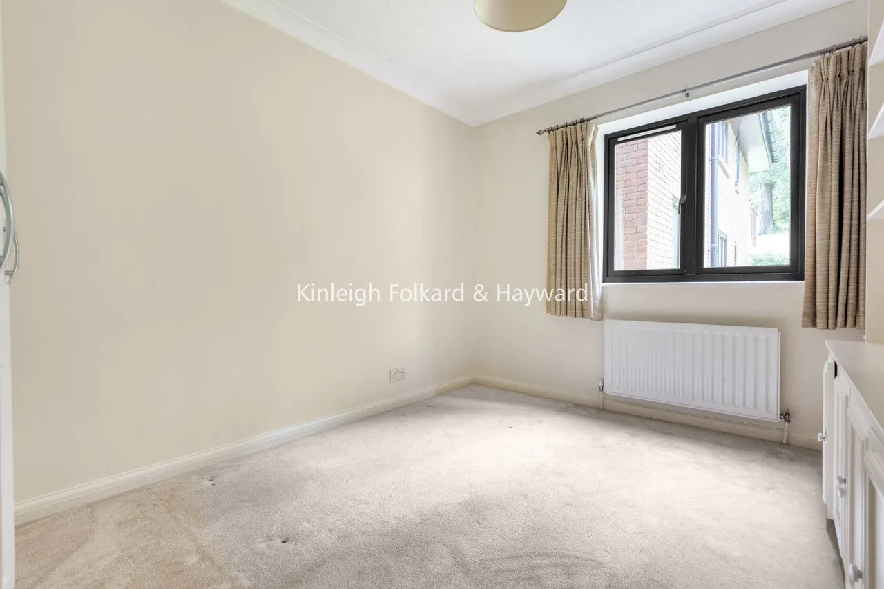 Holmbury Park, Bromley, BR1, photo 2