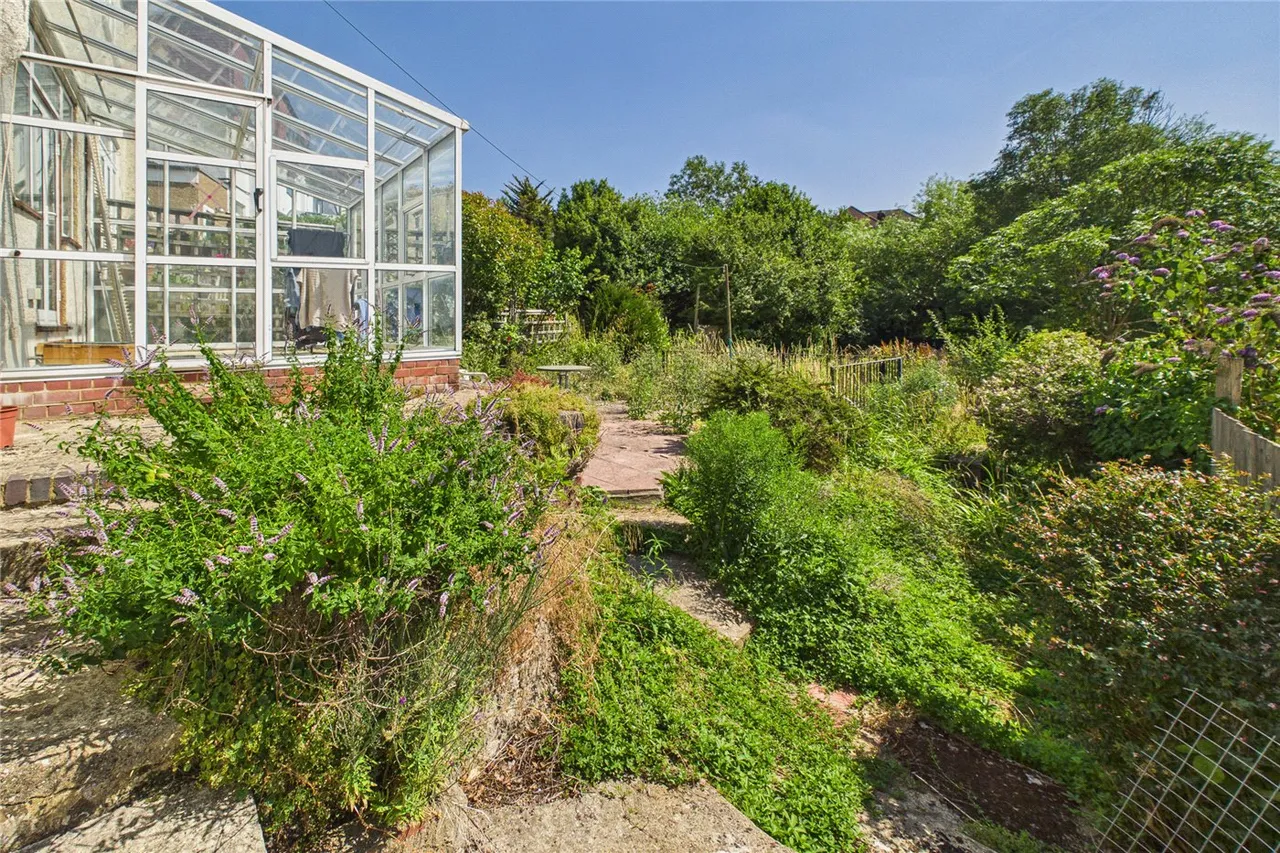 Valleyfield Road, London, SW16, photo 8