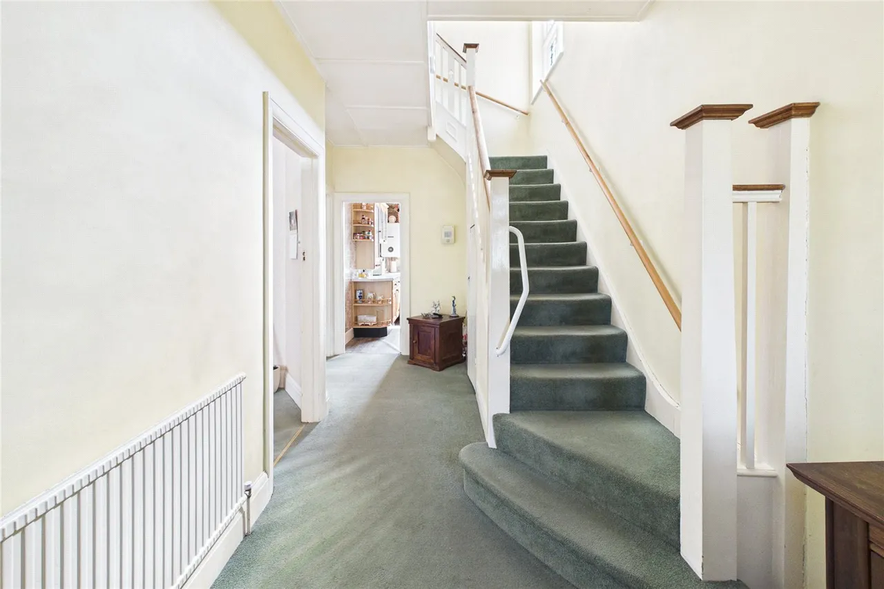 Valleyfield Road, London, SW16, photo 2