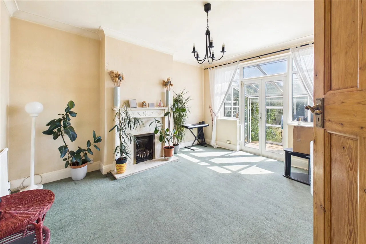 Valleyfield Road, London, SW16, photo 4