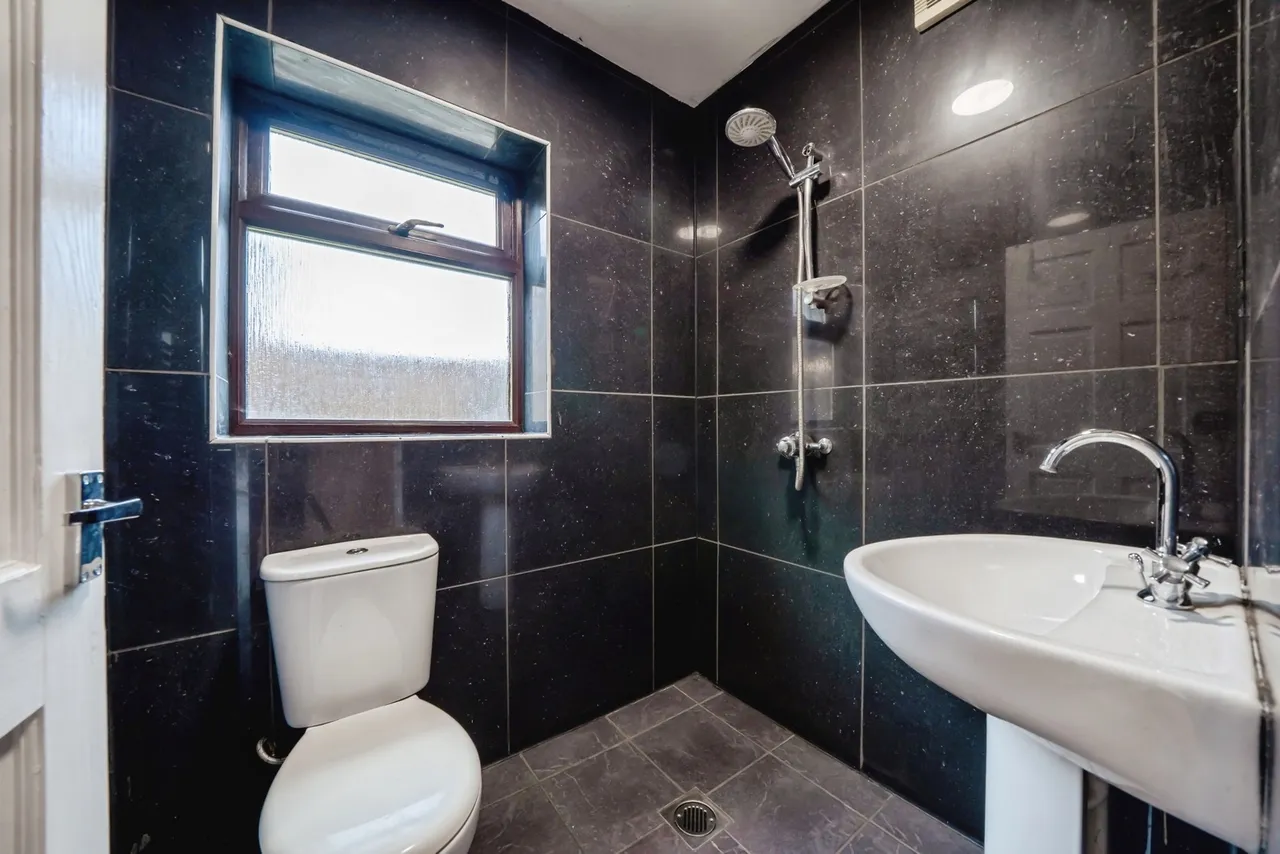 Knutsford Road, Grappenhall, Warrington, Cheshire, WA4, photo 5