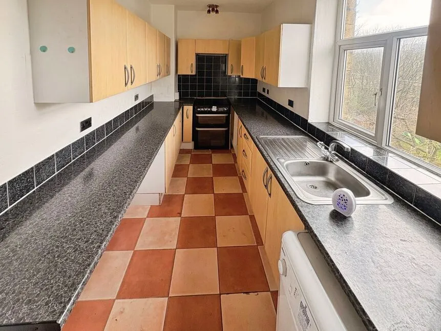 Manchester Road, Linthwaite, West Yorkshire, HD7, photo 3