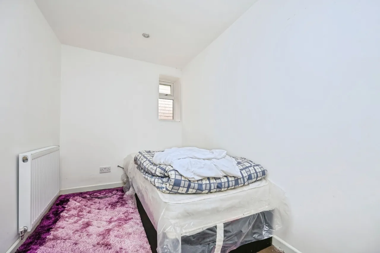 Lydiate Lane, L25, photo 15