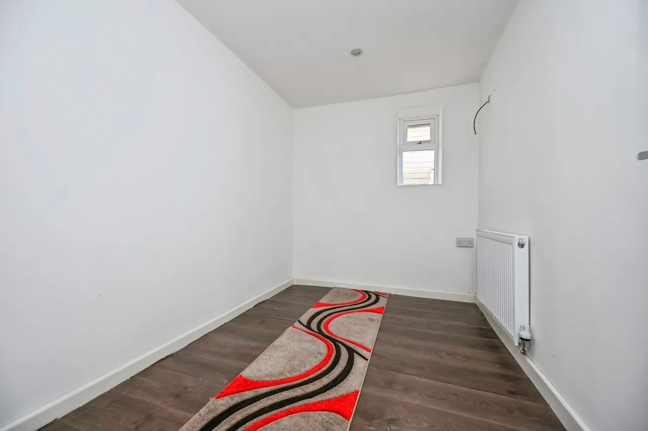 Lydiate Lane, L25, photo 13