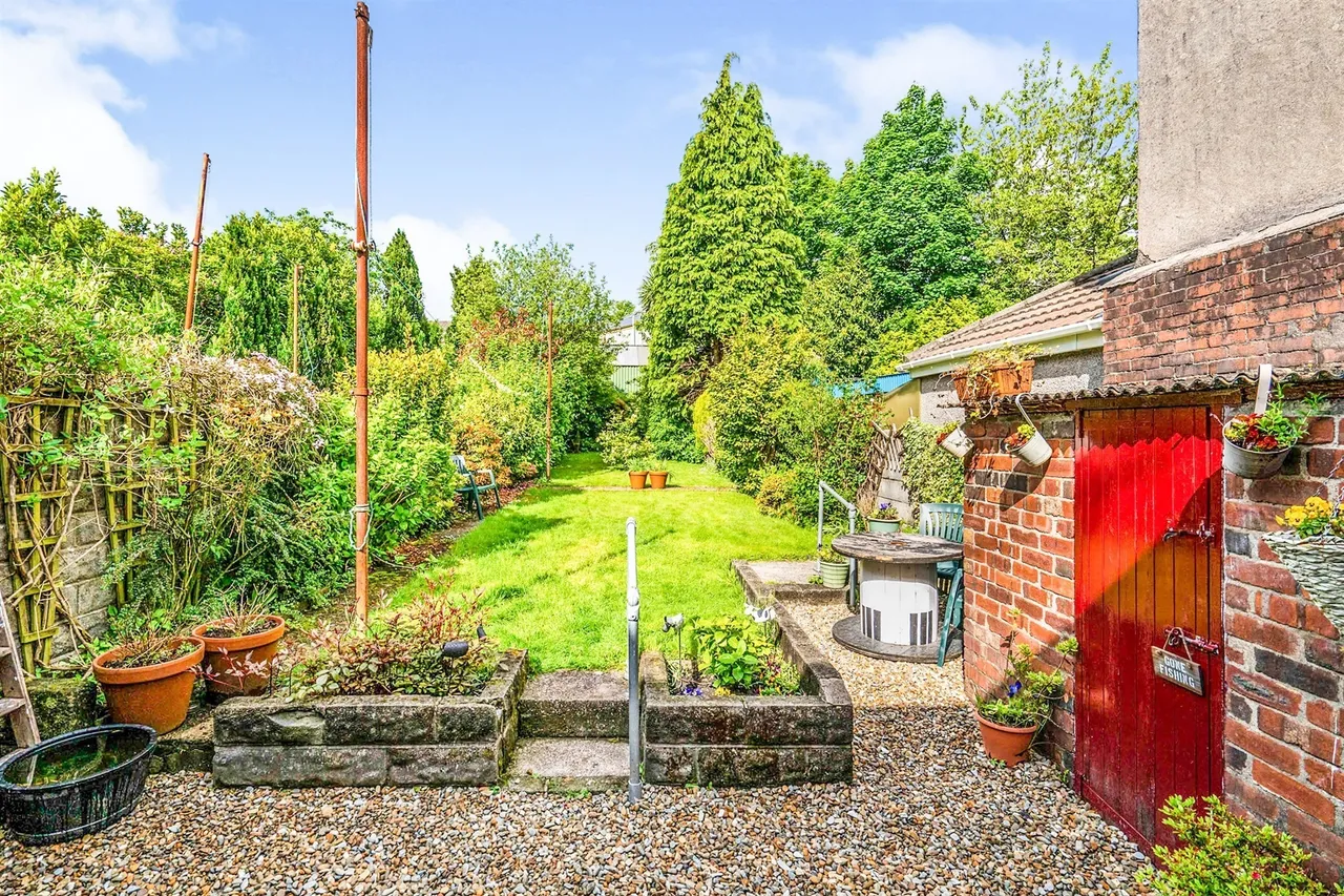 Grove Lane, Neath, SA10, photo 8