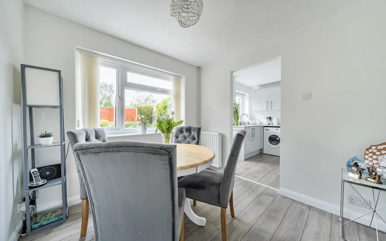 Wellpond Close, Sharnbrook, Bedford, photo 8