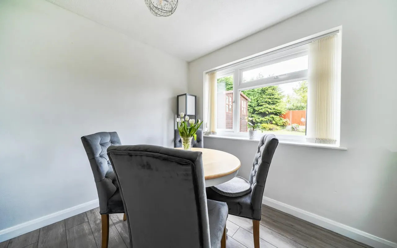 Wellpond Close, Sharnbrook, Bedford, photo 4