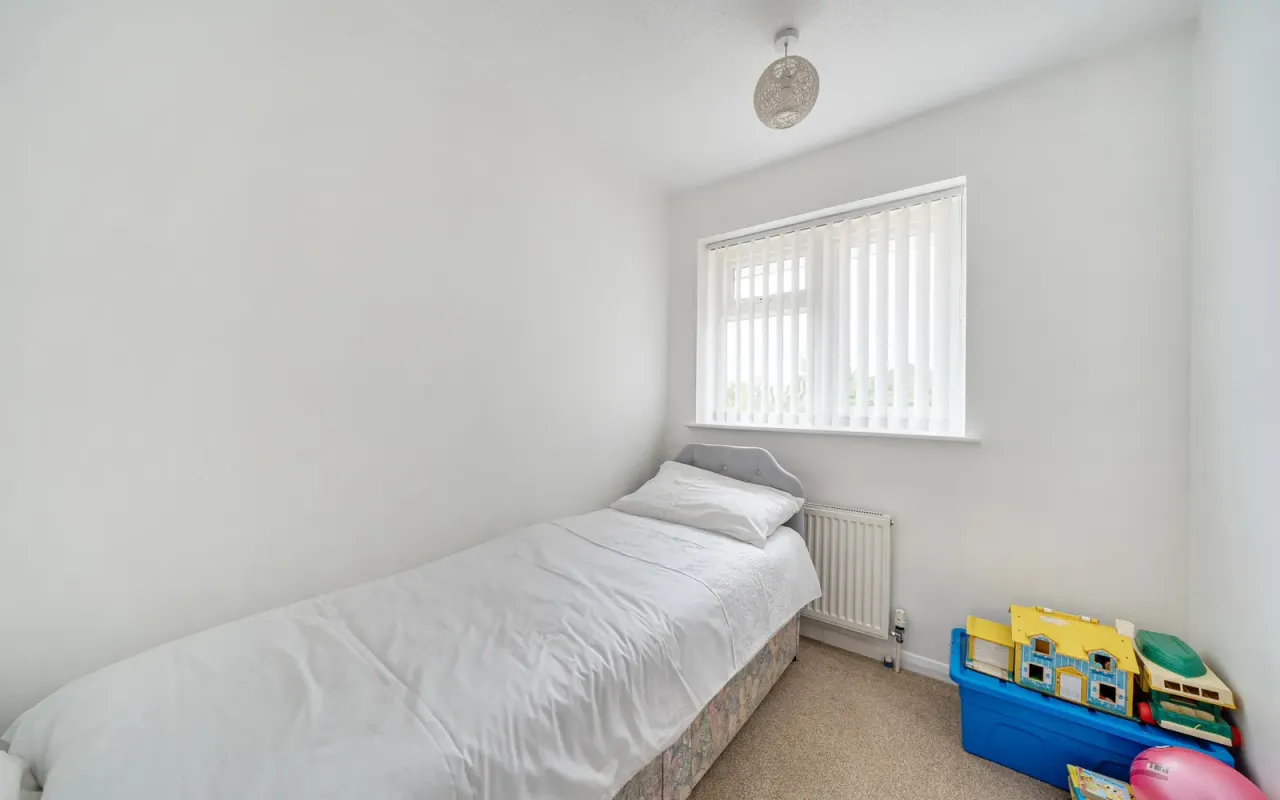 Wellpond Close, Sharnbrook, Bedford, photo 16