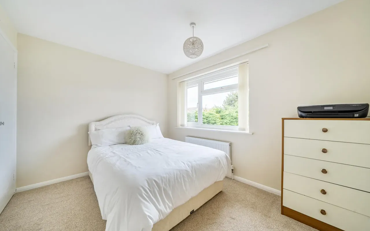 Wellpond Close, Sharnbrook, Bedford, photo 13