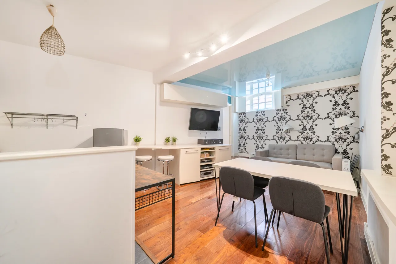 Flat 7, 1 Ambrosden Avenue, London, photo 11