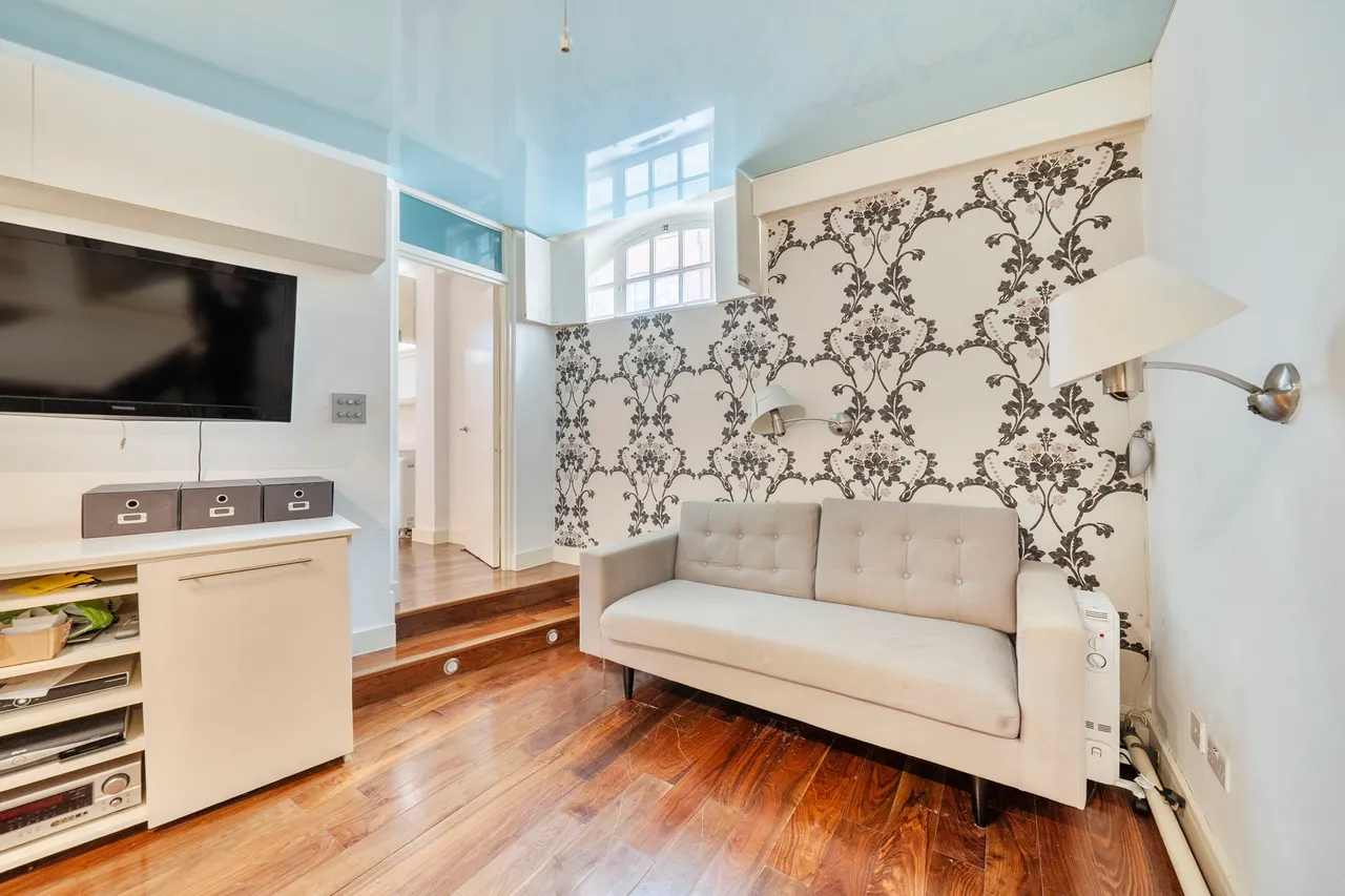 Flat 7, 1 Ambrosden Avenue, London, photo 12