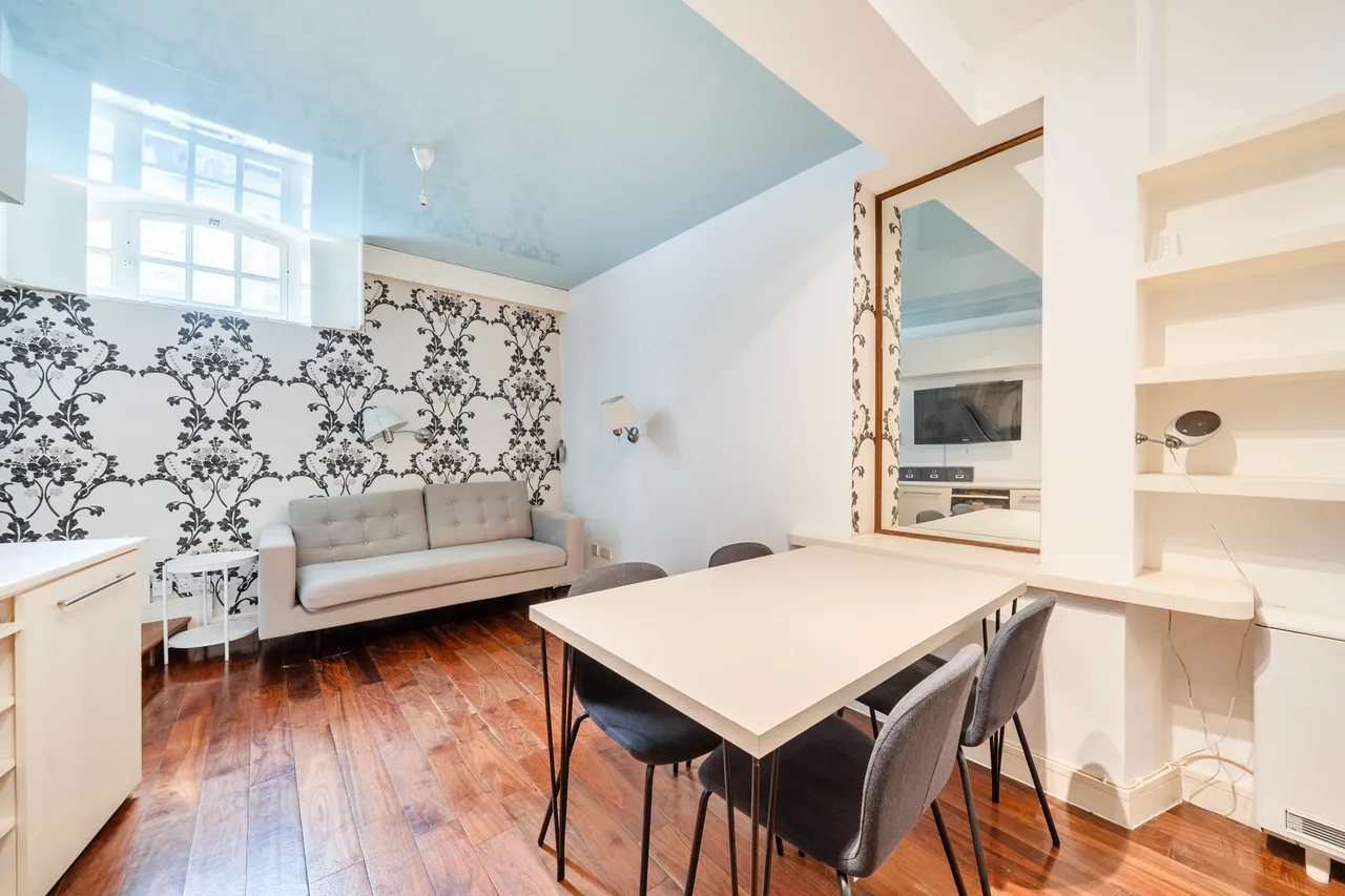 Flat 7, 1 Ambrosden Avenue, London, photo 2