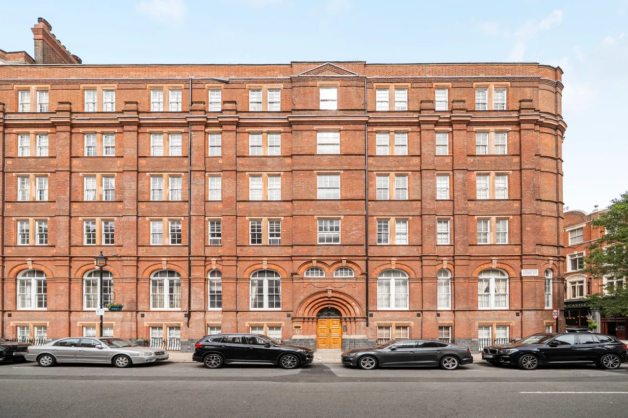 Flat 7, 1 Ambrosden Avenue, London, photo 8