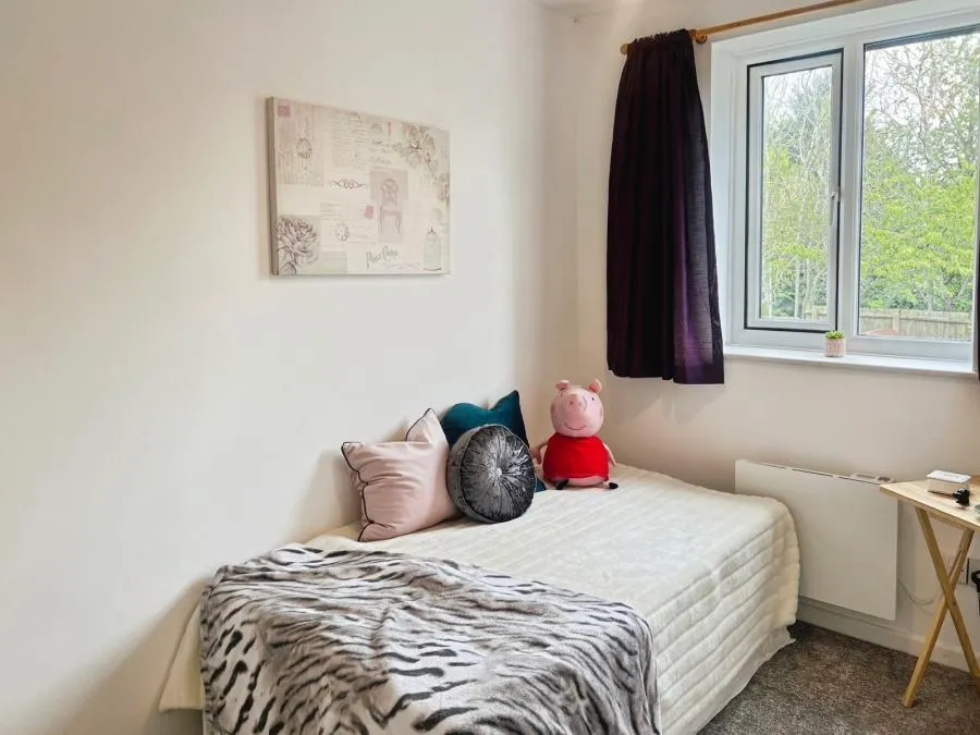 Tudor Close, Colwick, NG4, photo 12