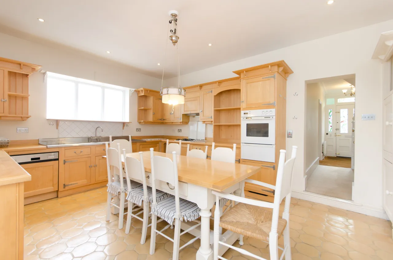 8 Bournemouth Road, London, photo 8