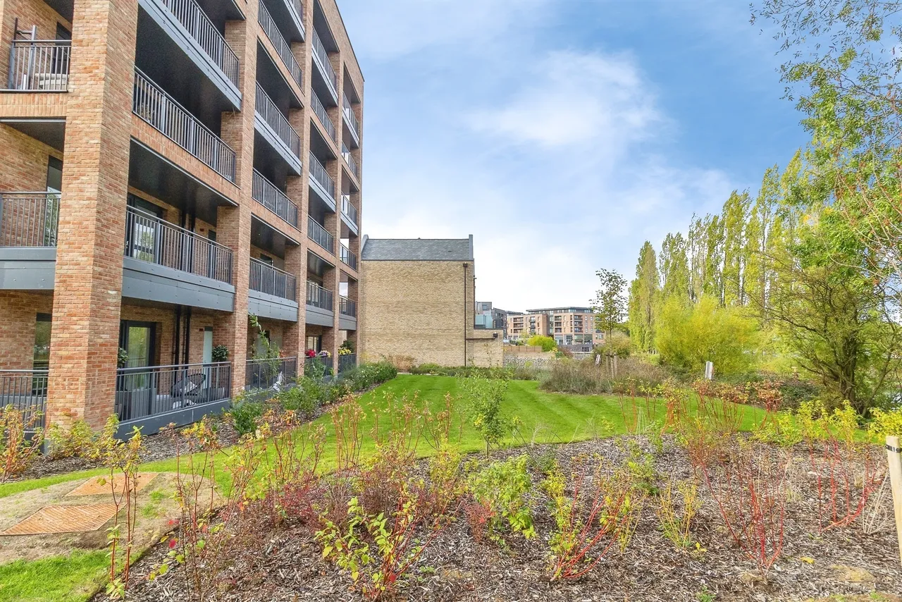 Canal Street, Campbell Wharf, MK9, photo 3