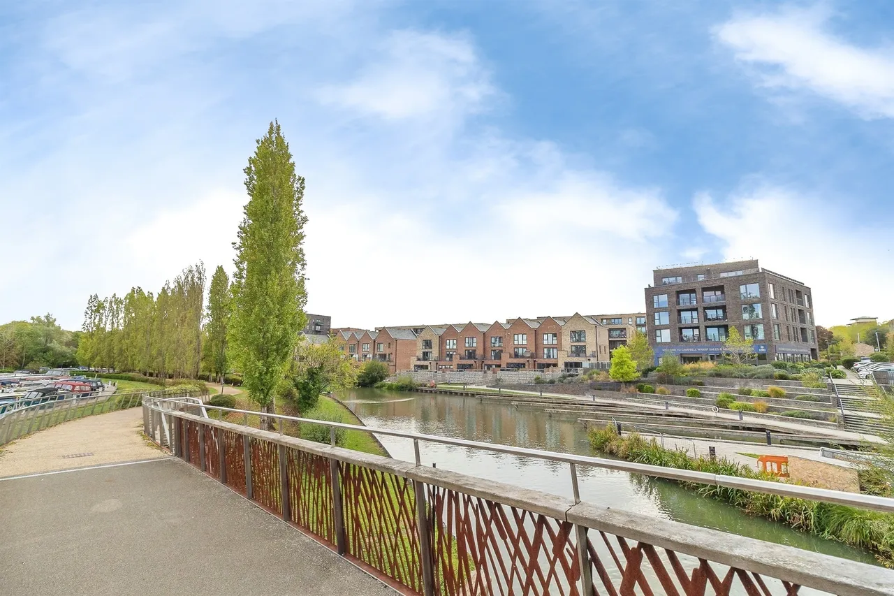 Canal Street, Campbell Wharf, MK9, photo 4