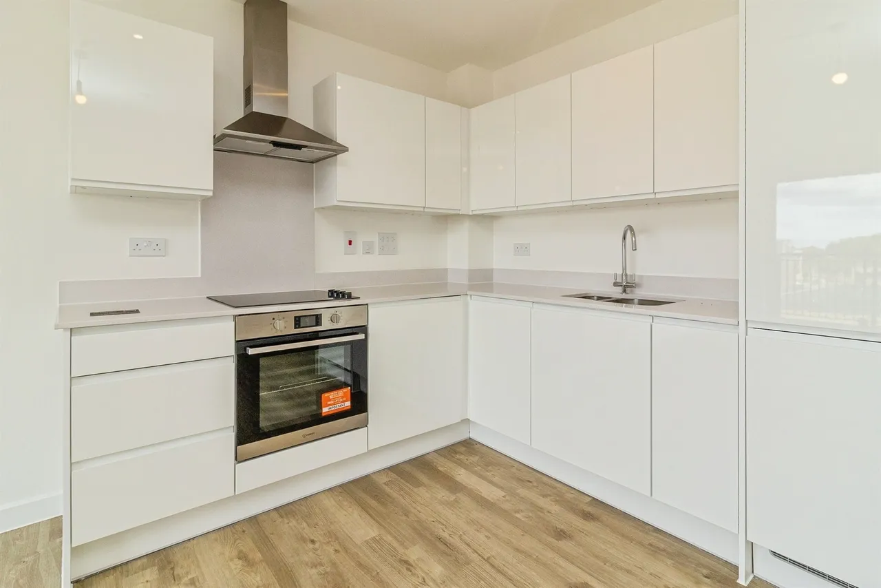 Canal Street, Campbell Wharf, MK9, photo 18