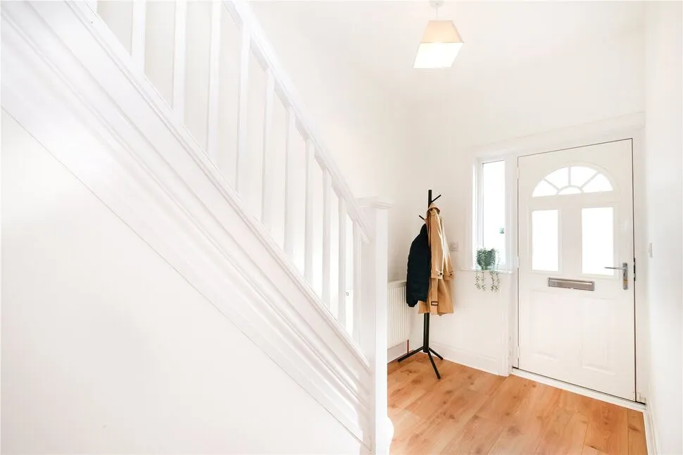 Strathallan Drive, Baildon, West Yorkshire, BD17, photo 6