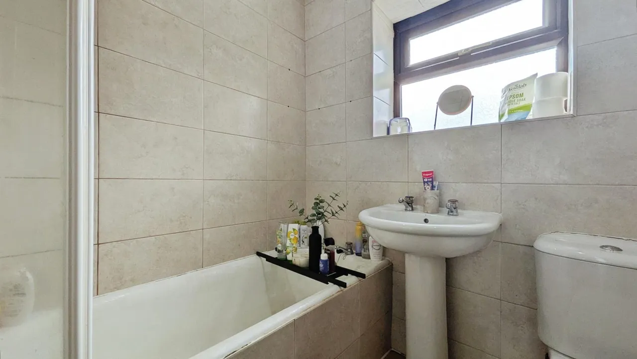 Cobden Street, Oldham, OL4, photo 9