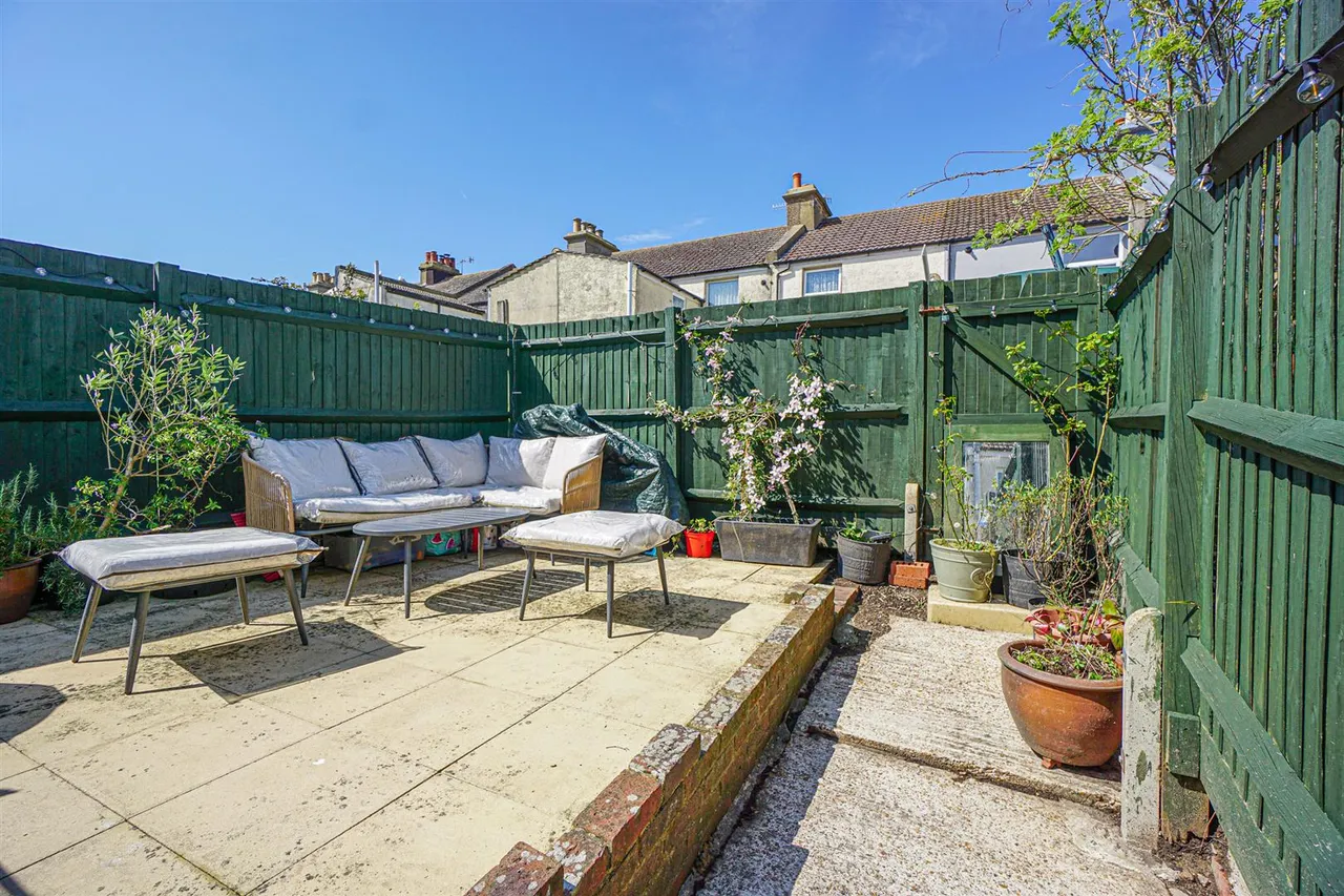 Grove Road, Hastings, photo 2