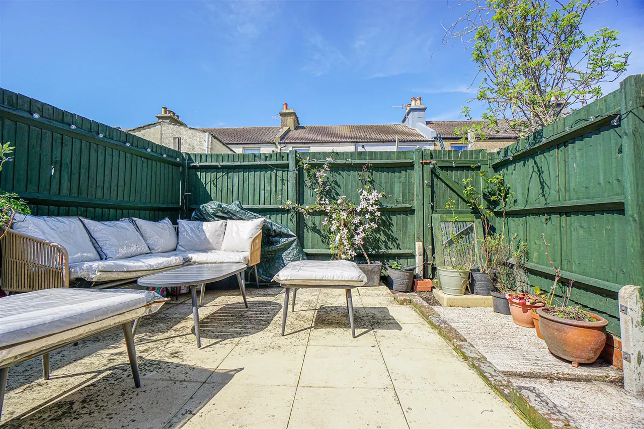 Grove Road, Hastings, photo 10