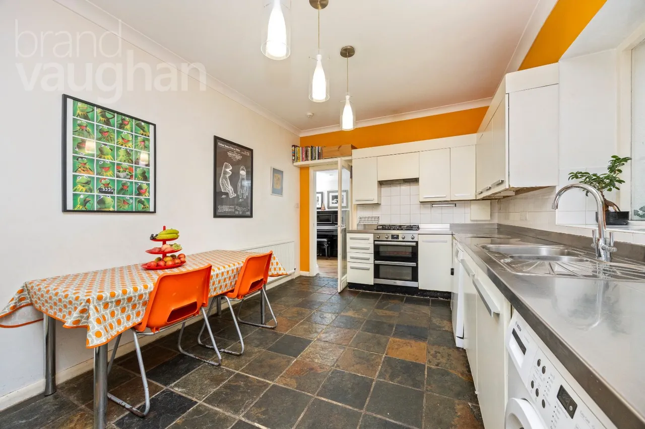 Lewes Crescent, Brighton, BN2, photo 9