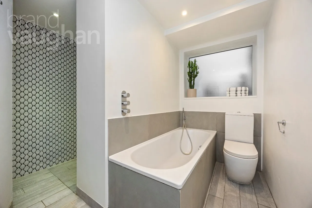 Lewes Crescent, Brighton, BN2, photo 15