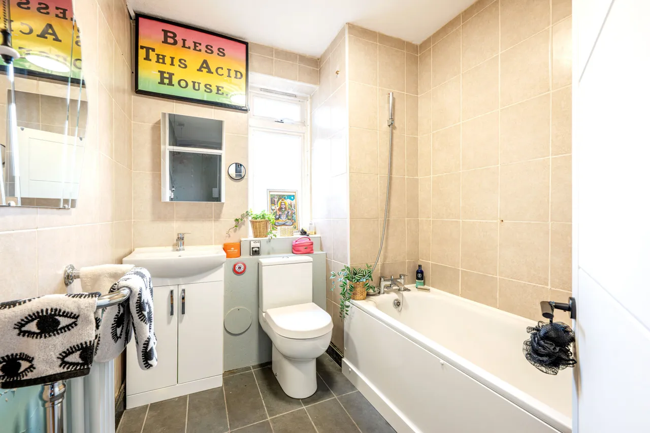 2 bed flat for sale — Blenheim Crescent, London, W11
