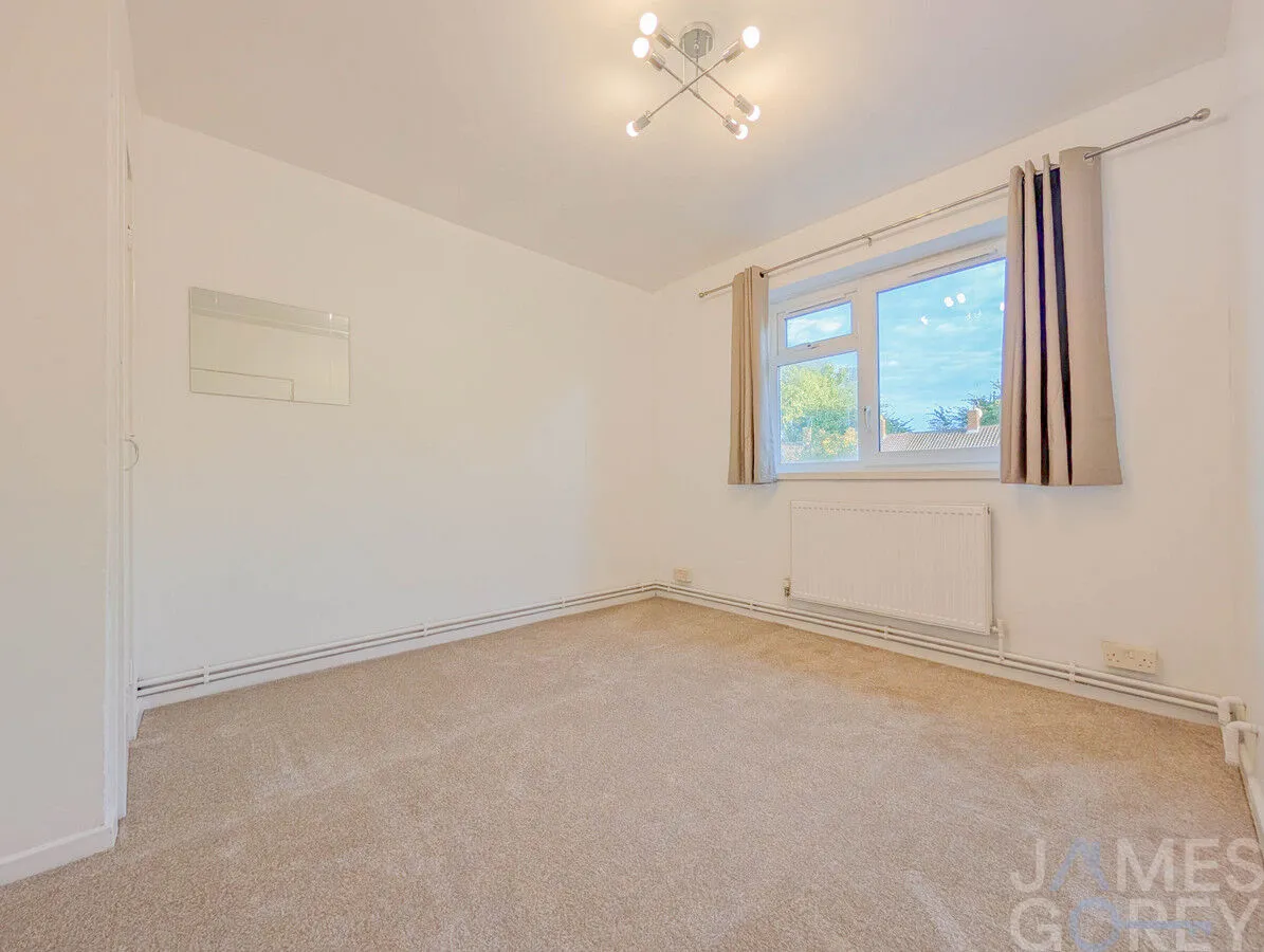 Ampleforth Road, Abbey Wood, SE2, photo 2
