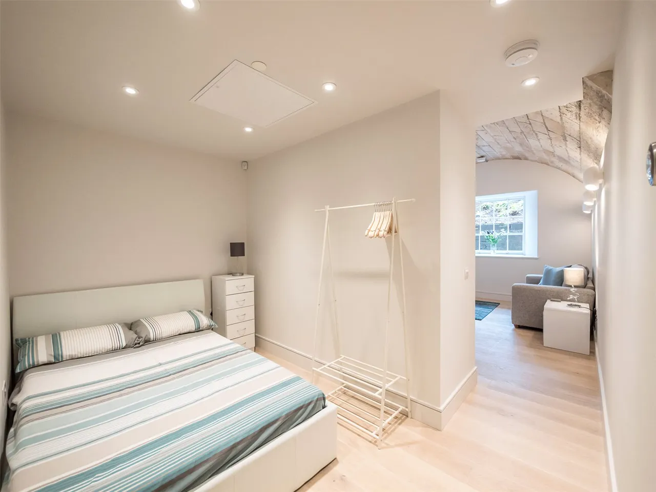 Donaldson Drive, Edinburgh, EH12, photo 5