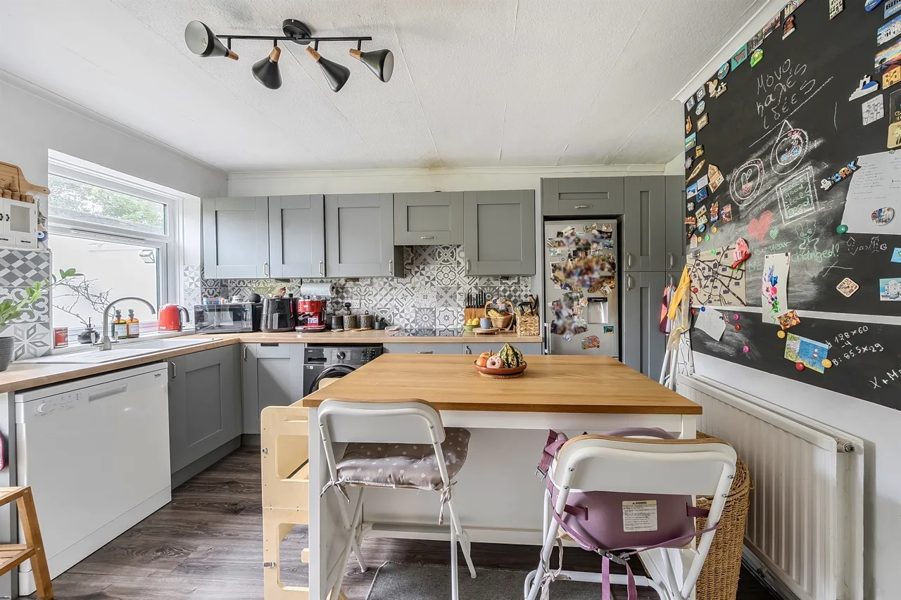 Abbots Avenue West, St. Albans, photo 3