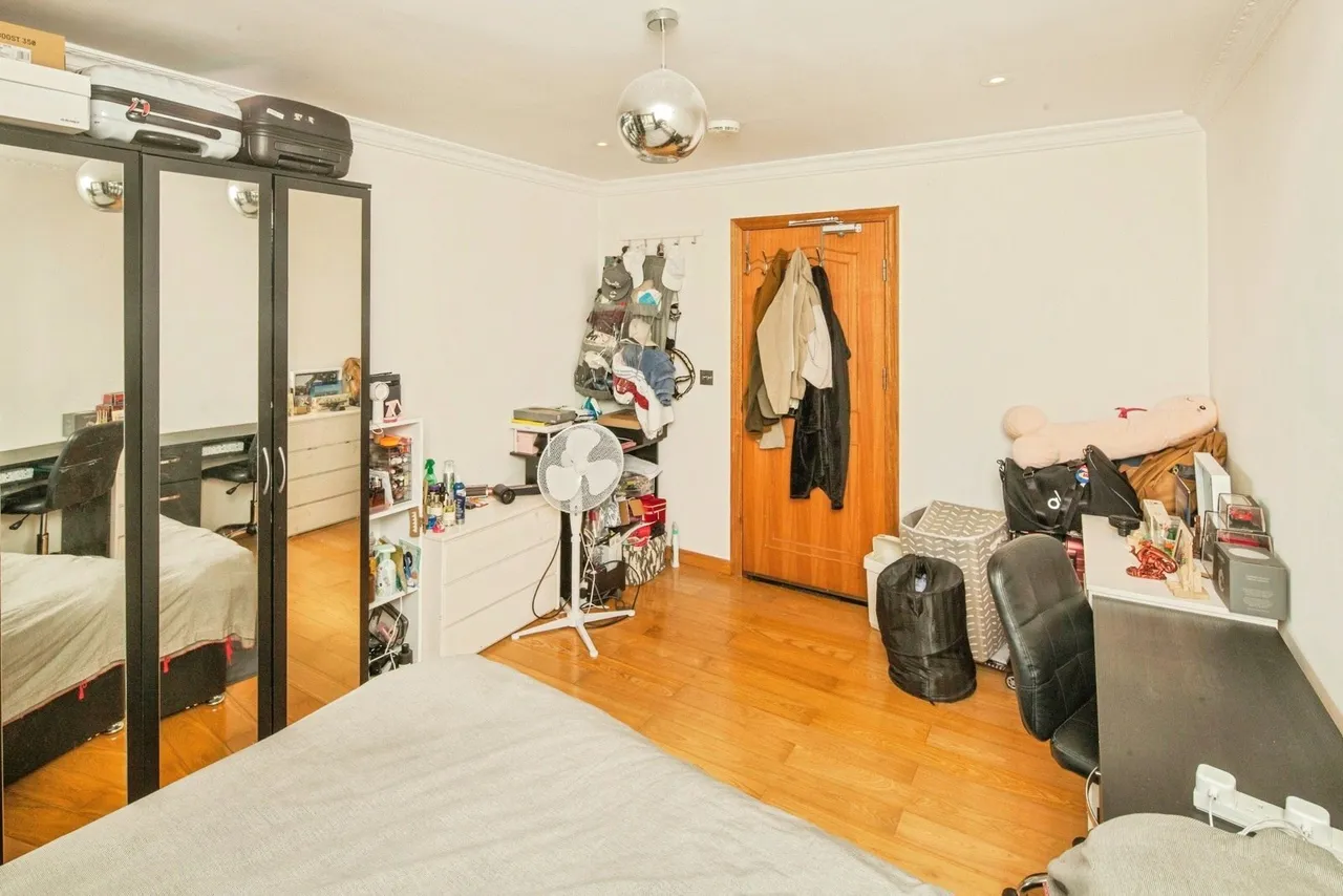 Batten Street, London, SW11, photo 5