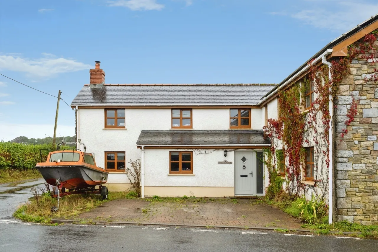 Maesybont, Llanelli, SA14, photo 19