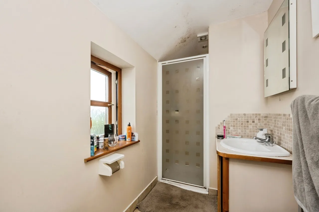 Maesybont, Llanelli, SA14, photo 32