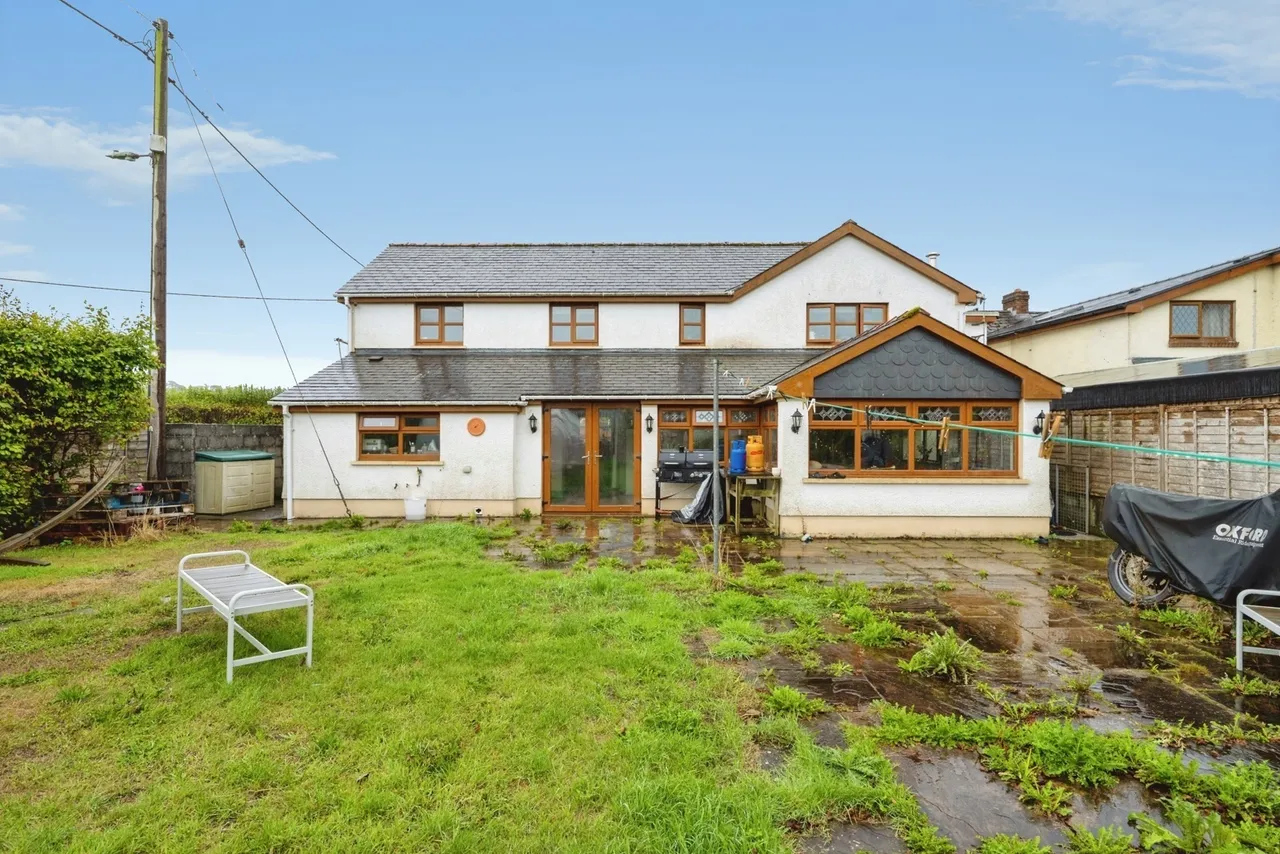 Maesybont, Llanelli, SA14, photo 23