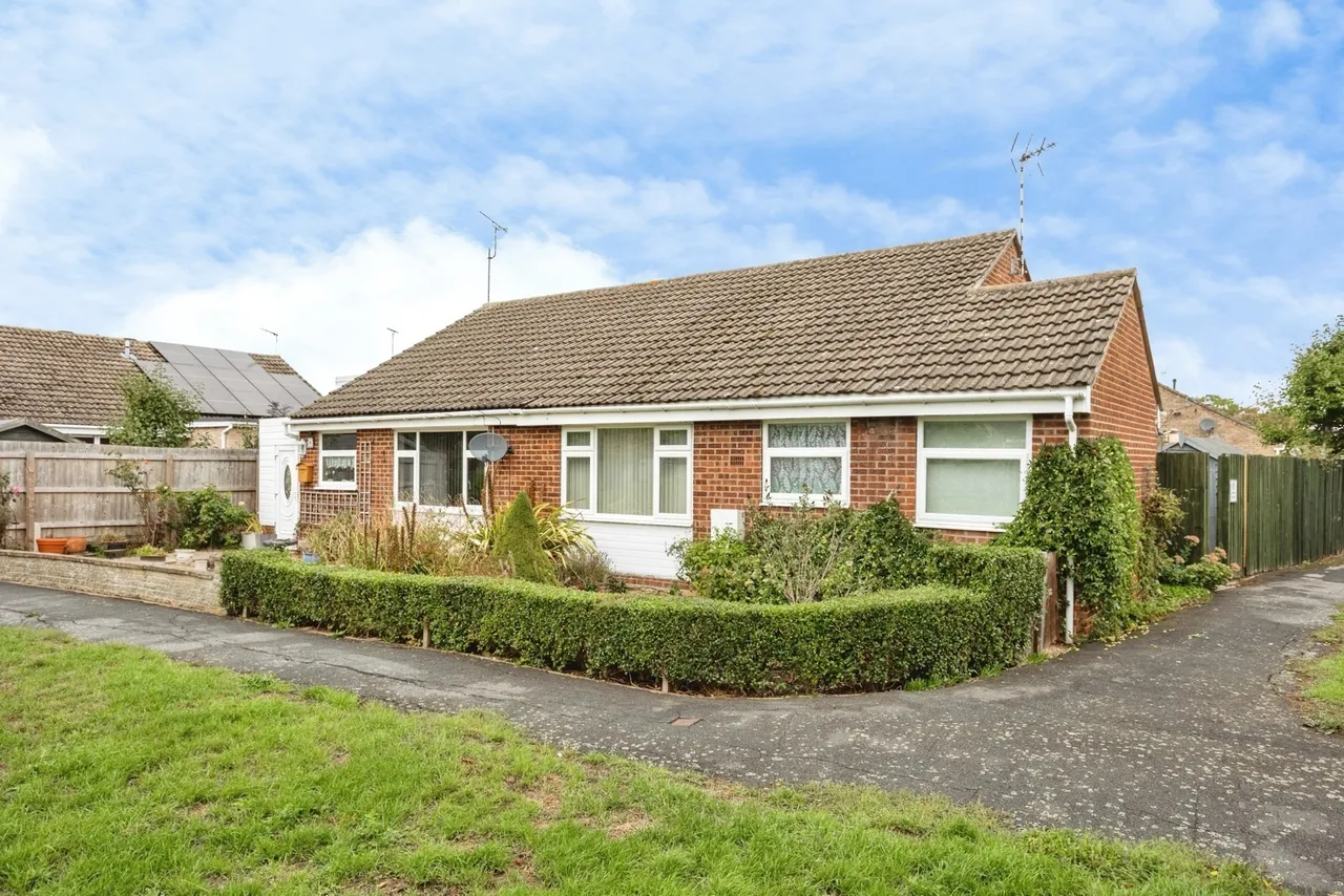 2 bed house for sale, Green Walk, Whatton, NG13