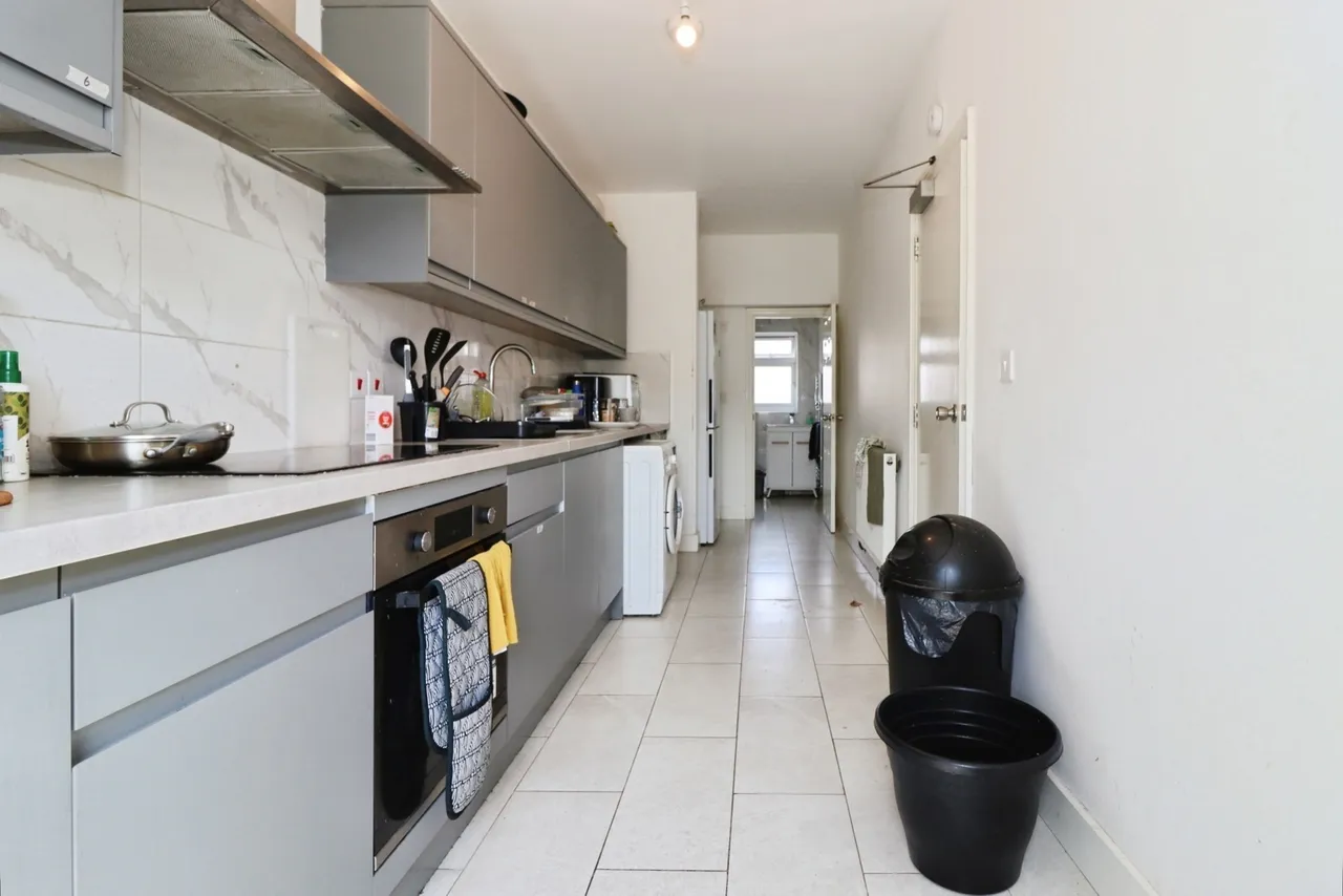 Wades Road, BRISTOL, Avon, BS34, photo 9