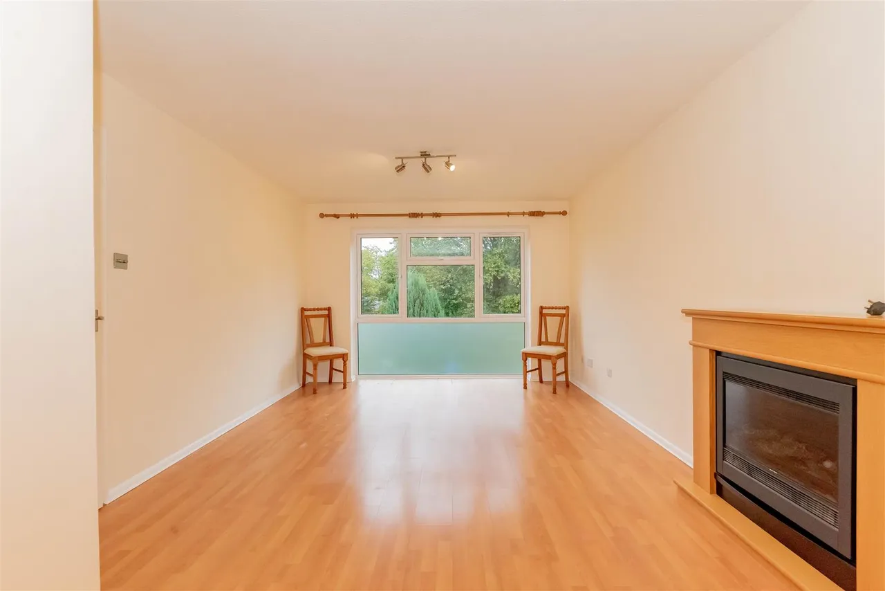Upper Gordon Road, Camberley, photo 2