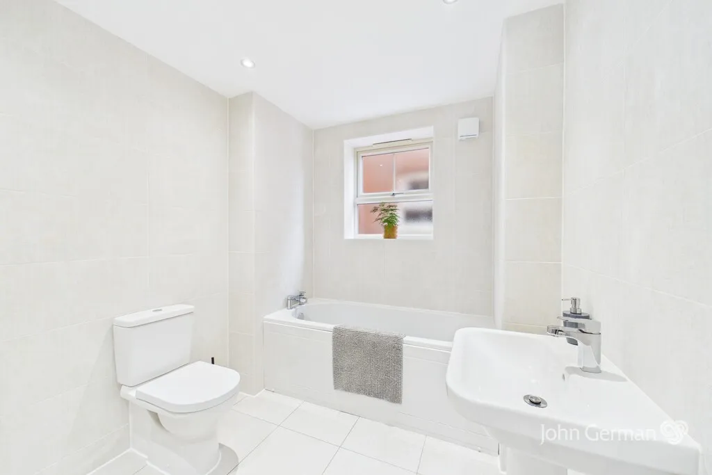 Hazel Close, Burton-on-Trent, photo 20