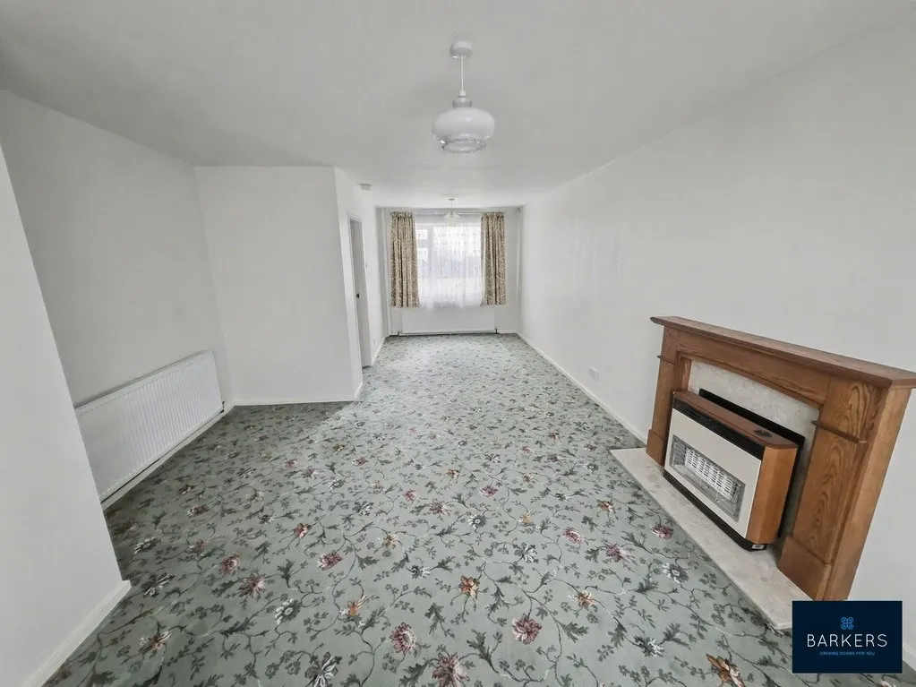 Thorndene Way, Bradford 4 BD4 0SW, photo 2